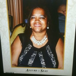 Meet your Posher, Sheila